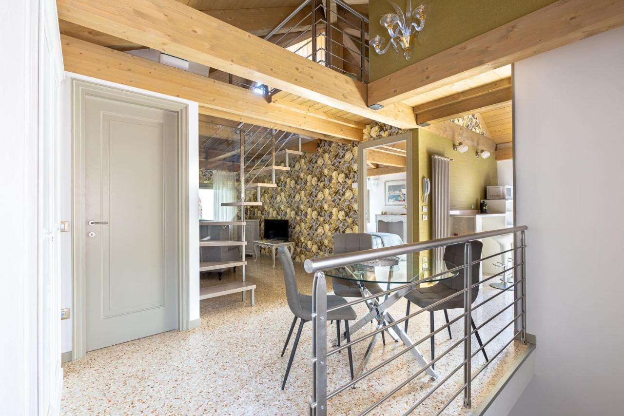 Ca' Cappello Venice Apartment 2 With Canal View Экстерьер фото